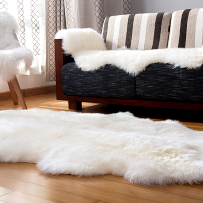 ニュージーランド原皮のムートン長毛フリース ホワイト; ４匹物 170-175*100cm; 中国のシープスキン　メーカー.