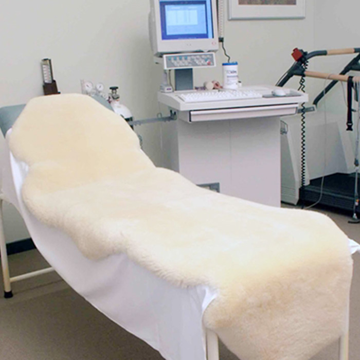 医療用シープスキン ラグ; オーストラリア原皮 短毛; 毛足 25-30mm; 医療 ベージュ