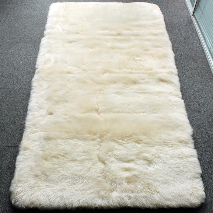 ニュージーランド シープスキン ; カーペット (白) 200*100cm ウール; ラムスキン ラグ シープスキン カーペット
