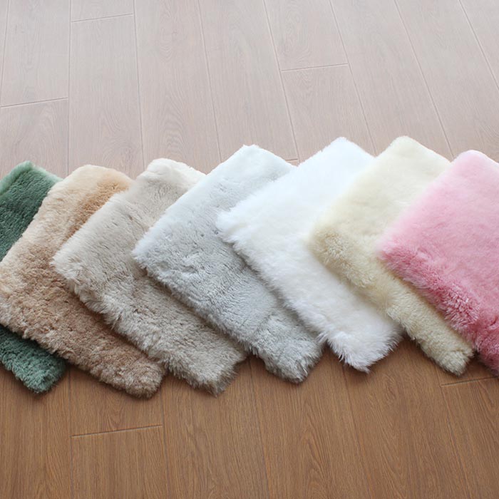 短毛　ニュージーランド原皮 シープスキン　ムートン クッション 裏なし