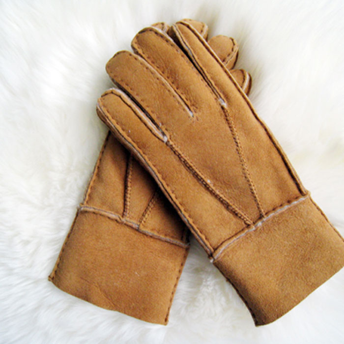 ムートン レザー グローブ ;クラシック　デザイン； 手縫い 手袋